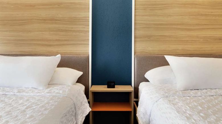 <b>Tru by Hilton Meridian Boise West Room</b>. Images powered by <a href="https://iceportal.shijigroup.com/" title="IcePortal" target="_blank">IcePortal</a>.