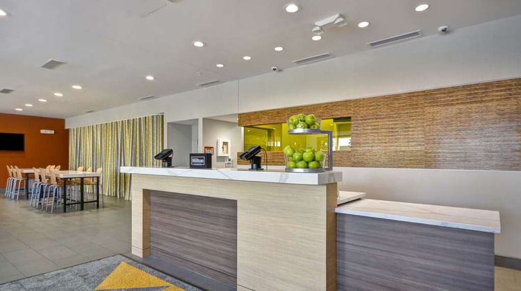 Home2 Suites by Hilton Blue Ash Lobby