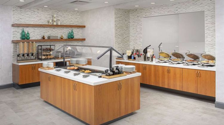 Hilton Garden Inn Westchester Restaurant