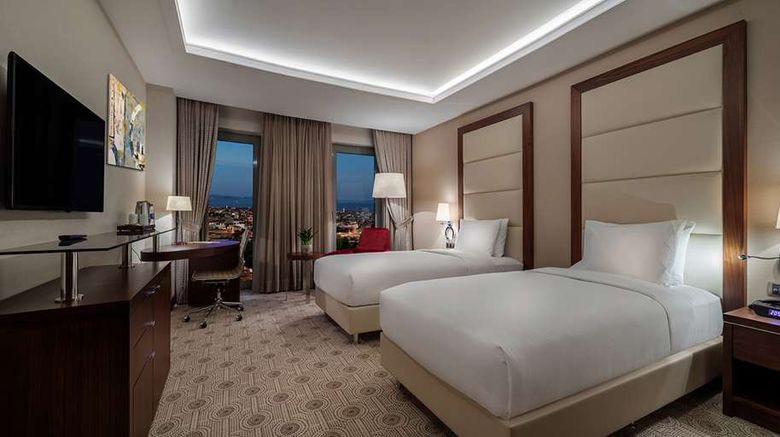 <b>DoubleTree by Hilton Istanbul Topkapi Room</b>. Images powered by <a href="https://iceportal.shijigroup.com/" title="IcePortal" target="_blank">IcePortal</a>.