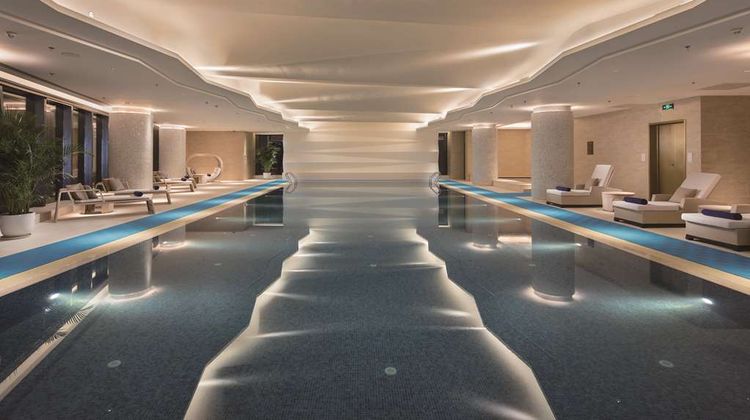 Hilton Shenyang Pool