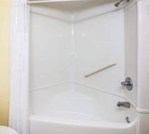 Days Inn & Suites Augusta West Room