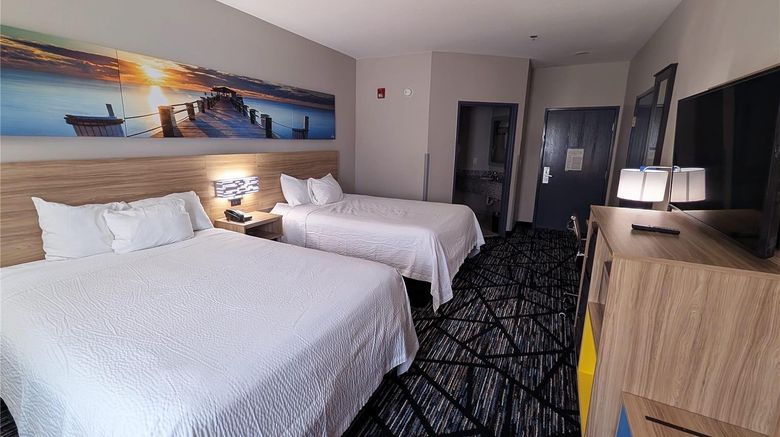 <b>Days Inn & Suites Augusta West Room</b>. Images powered by <a href="https://iceportal.shijigroup.com/" title="IcePortal" target="_blank">IcePortal</a>.