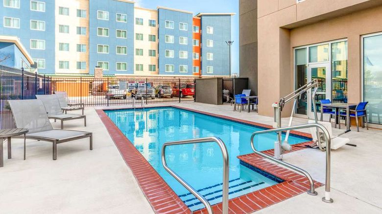 <b>La Quinta Inn & Sts Oklahoma Cty Airport Pool</b>. Images powered by <a href="https://iceportal.shijigroup.com/" title="IcePortal" target="_blank">IcePortal</a>.