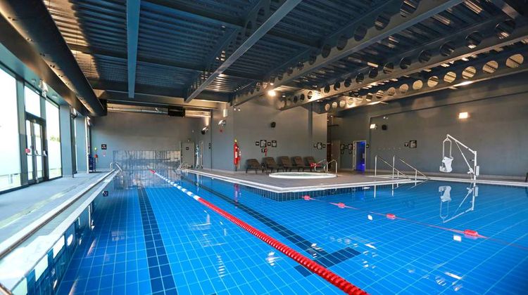 Village Hotel Portsmouth Pool