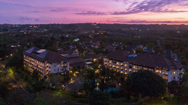 Royal Tulip Springhill Resort Jimbaran Exterior