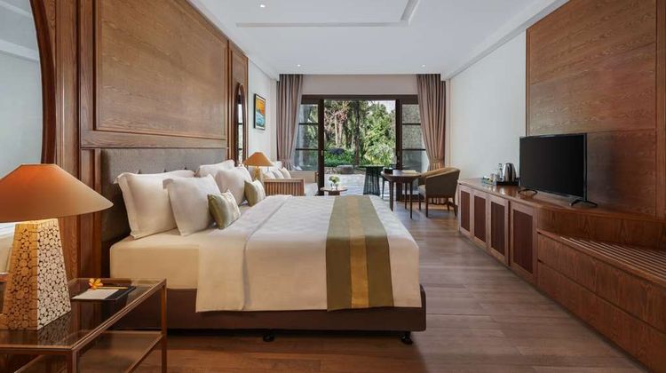 Royal Tulip Springhill Resort Jimbaran Room
