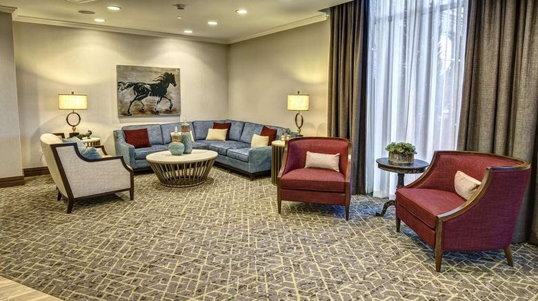 <b>Hampton Inn & Suites Franklin Lobby</b>. Images powered by <a href="https://iceportal.shijigroup.com/" title="IcePortal" target="_blank">IcePortal</a>.