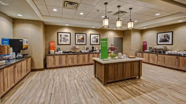 <b>Hampton Inn & Suites Franklin Restaurant</b>. Images powered by <a href="https://iceportal.shijigroup.com/" title="IcePortal" target="_blank">IcePortal</a>.