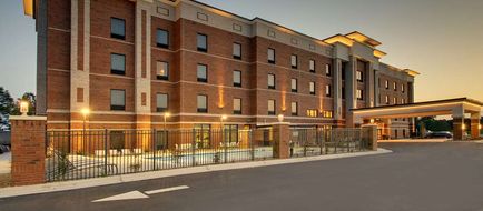 Hampton Inn Sneads Ferry North Topsail Exterior