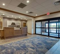 Hampton Inn Sneads Ferry North Topsail Lobby