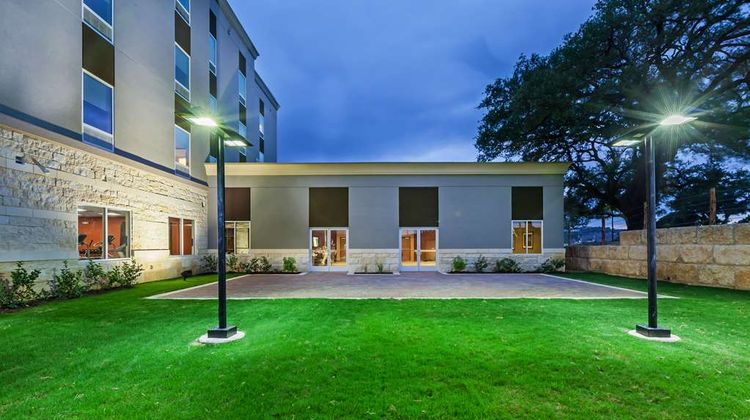 Hampton Inn Bulverde Exterior