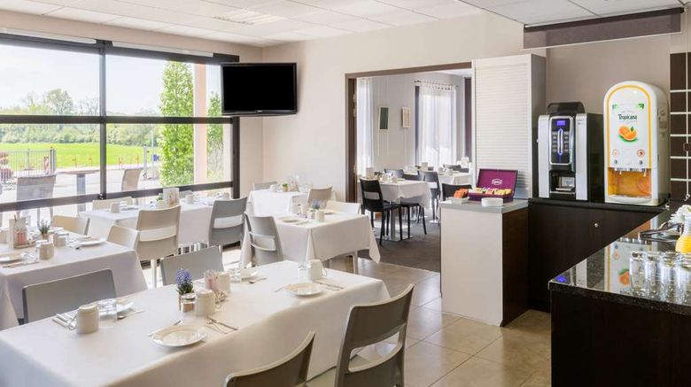 <b>Best Western Park Hotel Geneve-Thoiry Restaurant</b>. Images powered by <a href="https://iceportal.shijigroup.com/" title="IcePortal" target="_blank">IcePortal</a>.