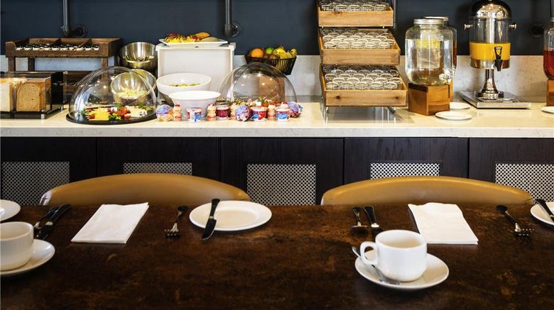 <b>Mercure Bridgwater Hotel Restaurant</b>. Images powered by <a href="https://iceportal.shijigroup.com/" title="IcePortal" target="_blank">IcePortal</a>.