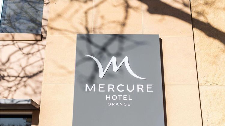 Mercure Orange Meeting
