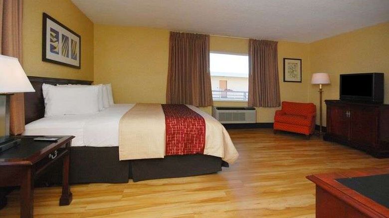 <b>Baymont Inn & Suites San Diego Downtown Room</b>. Images powered by <a href="https://iceportal.shijigroup.com/" title="IcePortal" target="_blank">IcePortal</a>.