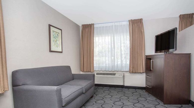 <b>Baymont Inn & Suites San Diego Downtown Suite</b>. Images powered by <a href="https://iceportal.shijigroup.com/" title="IcePortal" target="_blank">IcePortal</a>.