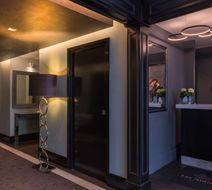 Les Jardins de la Villa Lobby