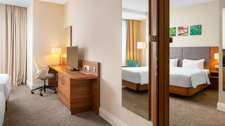 <b>Hilton Garden Inn Bucharest Old Town Room</b>. Images powered by <a href="https://iceportal.shijigroup.com/" title="IcePortal" target="_blank">IcePortal</a>.