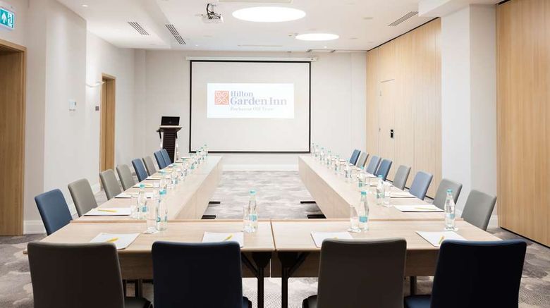 <b>Hilton Garden Inn Bucharest Old Town Meeting</b>. Images powered by <a href="https://iceportal.shijigroup.com/" title="IcePortal" target="_blank">IcePortal</a>.