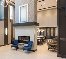 Hampton Inn/Suites Indianapolis-Keystone Lobby
