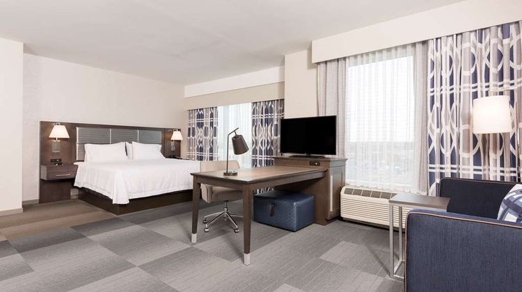 Hampton Inn/Suites Indianapolis-Keystone Room