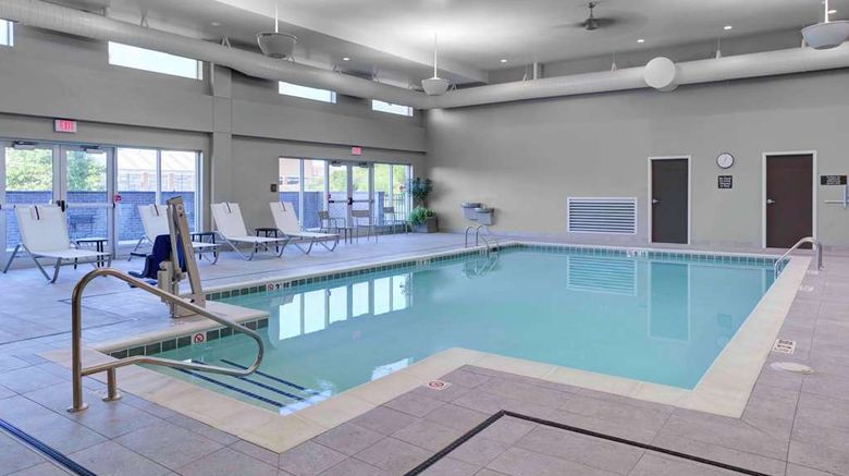 <b>Homewood Suites Lansing/Eastwood Pool</b>. Images powered by <a href="https://iceportal.shijigroup.com/" title="IcePortal" target="_blank">IcePortal</a>.