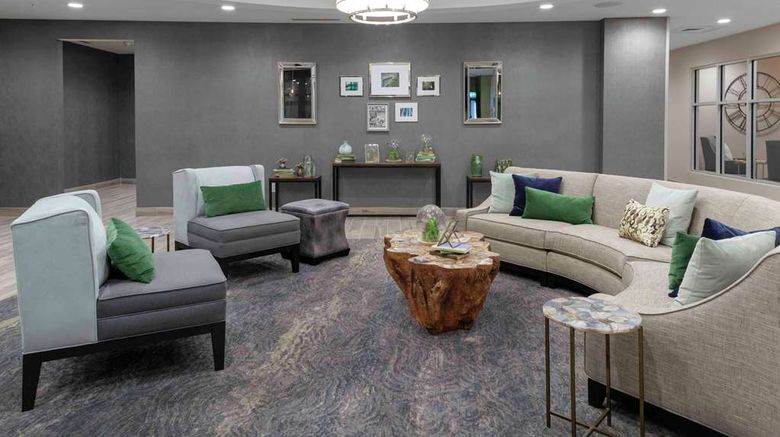 <b>Homewood Suites Lansing/Eastwood Lobby</b>. Images powered by <a href="https://iceportal.shijigroup.com/" title="IcePortal" target="_blank">IcePortal</a>.
