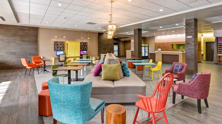 Home2 Suites by Hilton OKC/Midwest City Lobby