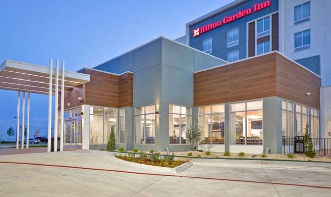 Hilton Garden Inn Tulsa/Broken Arrow Exterior