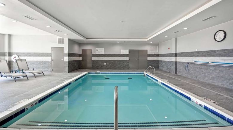 <b>Hilton Garden Inn Tulsa/Broken Arrow Pool</b>. Images powered by <a href="https://iceportal.shijigroup.com/" title="IcePortal" target="_blank">IcePortal</a>.