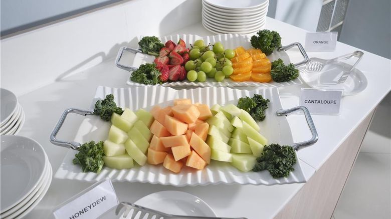 <b>SureStay Hotel by BW Guam Palmridge Restaurant</b>. Images powered by <a href="https://iceportal.shijigroup.com/" title="IcePortal" target="_blank">IcePortal</a>.