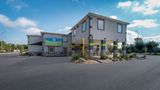 <b>SureStay Hotel Manning Exterior</b>. Images powered by <a href="https://iceportal.shijigroup.com/" title="IcePortal" target="_blank">IcePortal</a>.