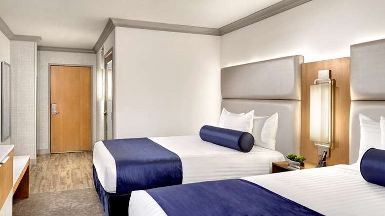 <b>The STRAT Hotel,Casino&Tower,BW Premier Room</b>. Images powered by <a href="https://iceportal.shijigroup.com/" title="IcePortal" target="_blank">IcePortal</a>.