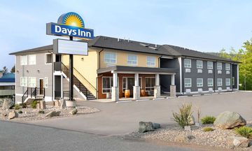 Days Inn 100 Mile House