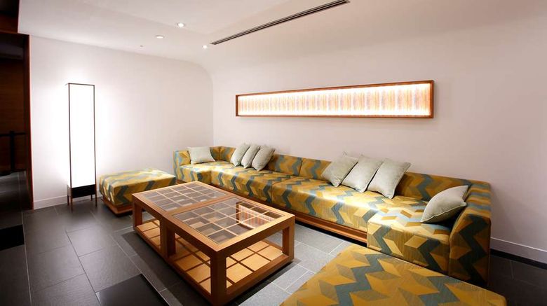 <b>Hotel Gracery Kyoto Lobby</b>. Images powered by <a href="https://iceportal.shijigroup.com/" title="IcePortal" target="_blank">IcePortal</a>.