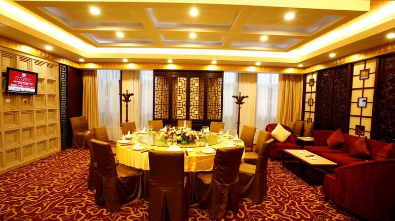 <b>Grand Metropark Hotel Shandong Restaurant</b>. Images powered by <a href="https://iceportal.shijigroup.com/" title="IcePortal" target="_blank">IcePortal</a>.