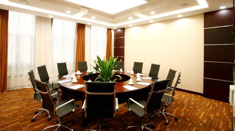 <b>Grand Metropark Hotel Shandong Meeting</b>. Images powered by <a href="https://iceportal.shijigroup.com/" title="IcePortal" target="_blank">IcePortal</a>.