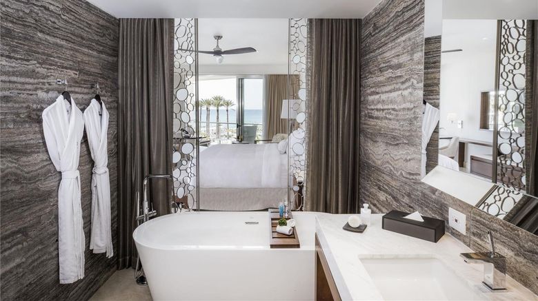 <b>Le Blanc Spa Resort Los Cabos Room</b>. Images powered by <a href="https://iceportal.shijigroup.com/" title="IcePortal" target="_blank">IcePortal</a>.