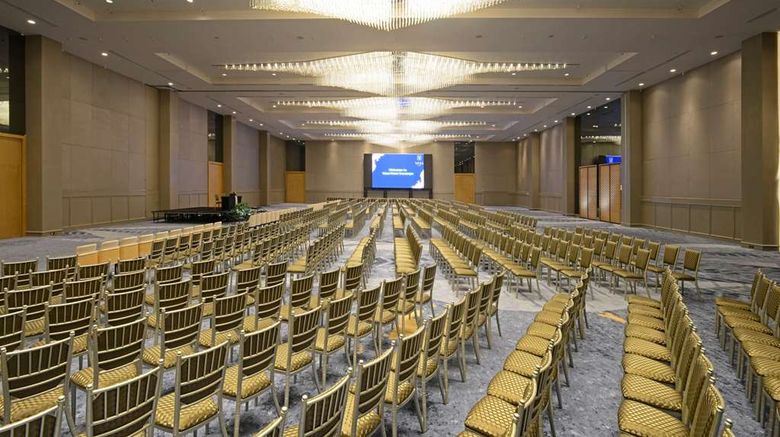 <b>Vasa Hotel Surabaya Ballroom</b>. Images powered by <a href="https://iceportal.shijigroup.com/" title="IcePortal" target="_blank">IcePortal</a>.