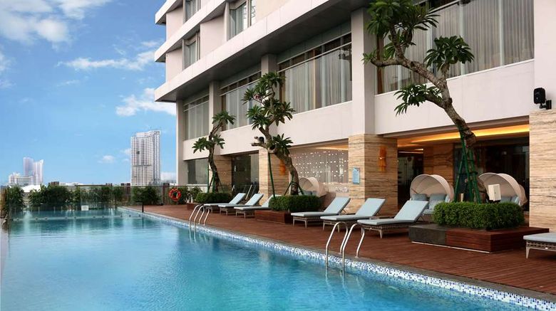 <b>Vasa Hotel Surabaya Pool</b>. Images powered by <a href="https://iceportal.shijigroup.com/" title="IcePortal" target="_blank">IcePortal</a>.