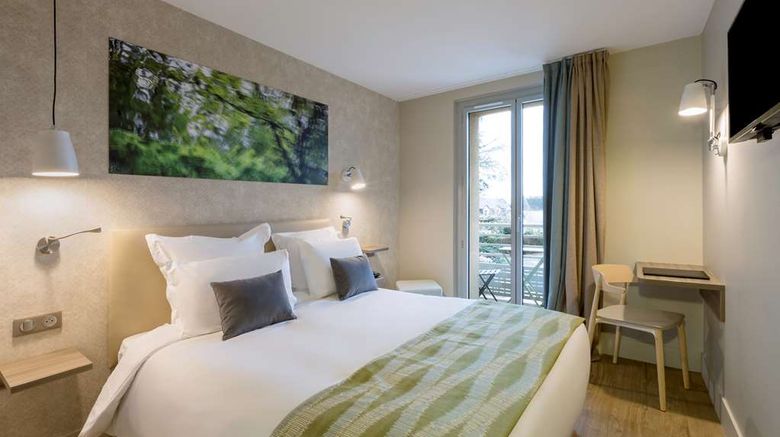 <b>Best Western La Porte des Chateaux Room</b>. Images powered by <a href="https://iceportal.shijigroup.com/" title="IcePortal" target="_blank">IcePortal</a>.