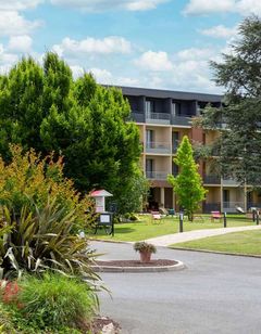 Best Western La Porte des Chateaux