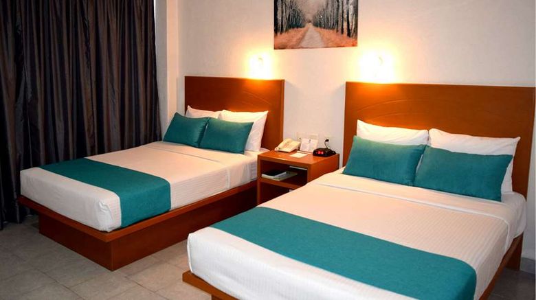 <b>Best Western Global Express Room</b>. Images powered by <a href="https://iceportal.shijigroup.com/" title="IcePortal" target="_blank">IcePortal</a>.