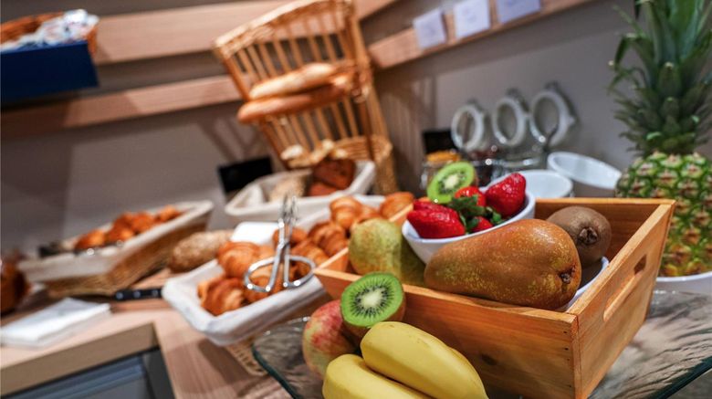 <b>Ibis Styles Clamart Gare Grand Paris Restaurant</b>. Images powered by <a href="https://iceportal.shijigroup.com/" title="IcePortal" target="_blank">IcePortal</a>.