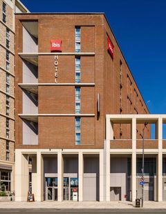 Ibis London Canning Town Hotel