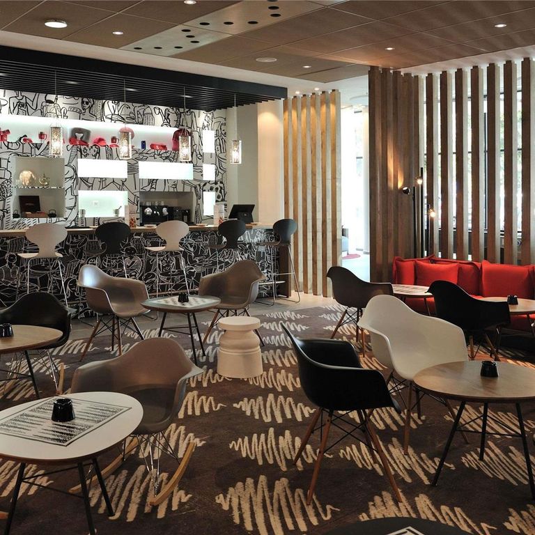Ibis Casa Voyageurs