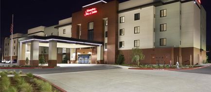 Hampton Inn & Suites Sacramento at CSUS Exterior
