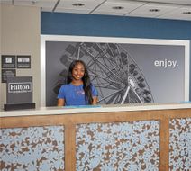 Hampton Inn & Suites Sacramento at CSUS Lobby