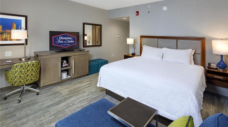 Hampton Inn & Suites Sacramento at CSUS Room